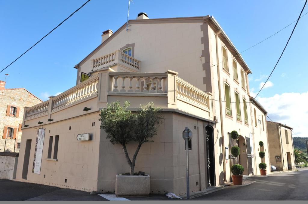 קוקוניו Logis Auberge Restaurant Du Vigneron מראה חיצוני תמונה